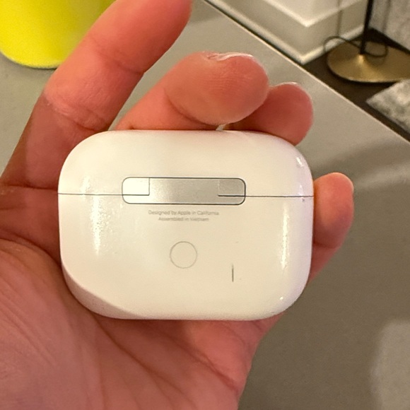 AirPods Pro 1st Generation - Picture 5 of 7